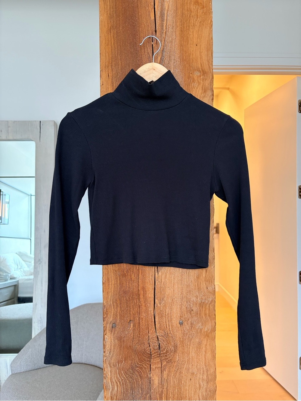 Reformation ribbed crop turtleneck